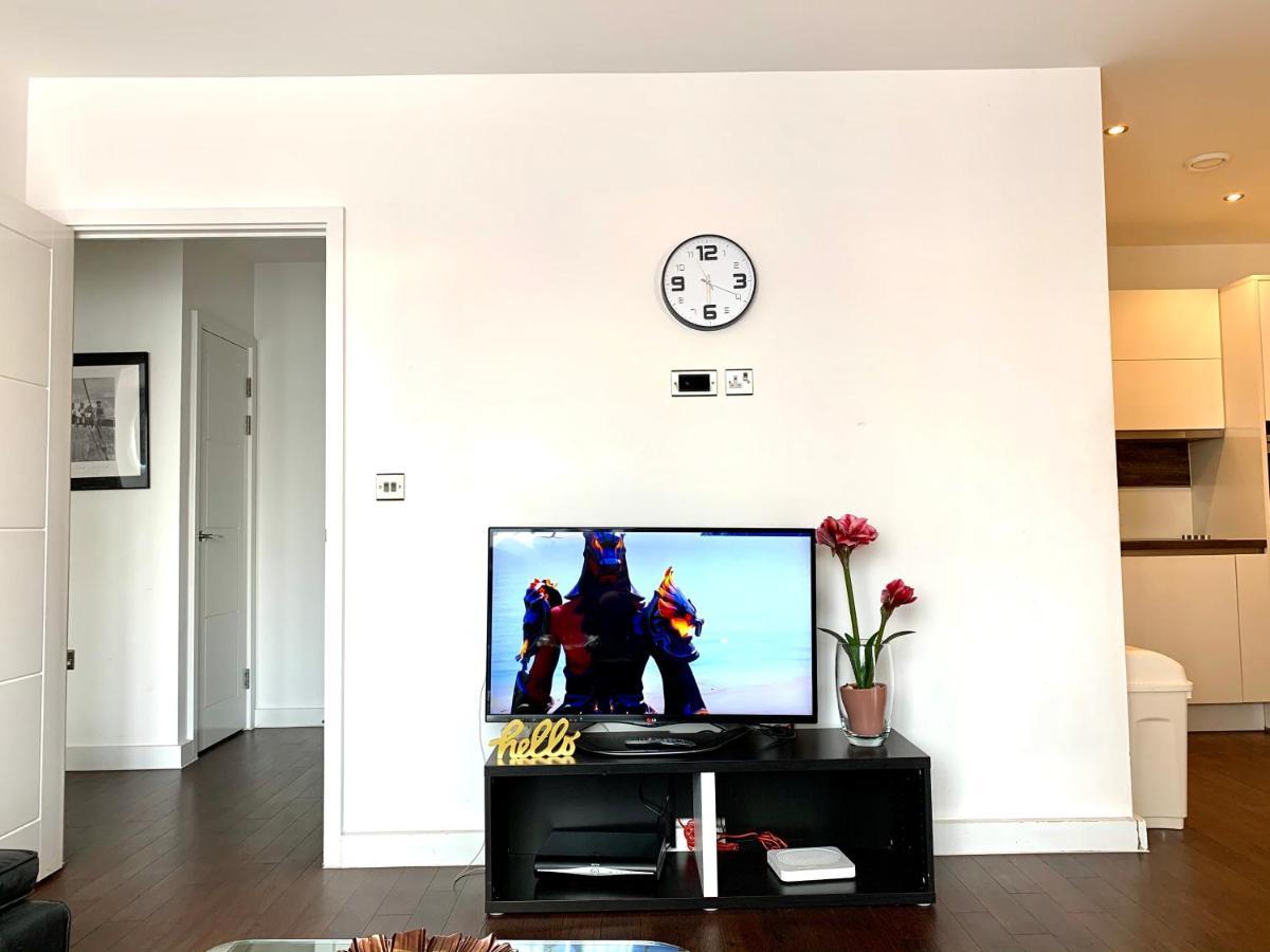 2-Bedrooms Modern Apartment Next To Velodrome, Lounge, Balcony, Parking, Abba Londres Extérieur photo